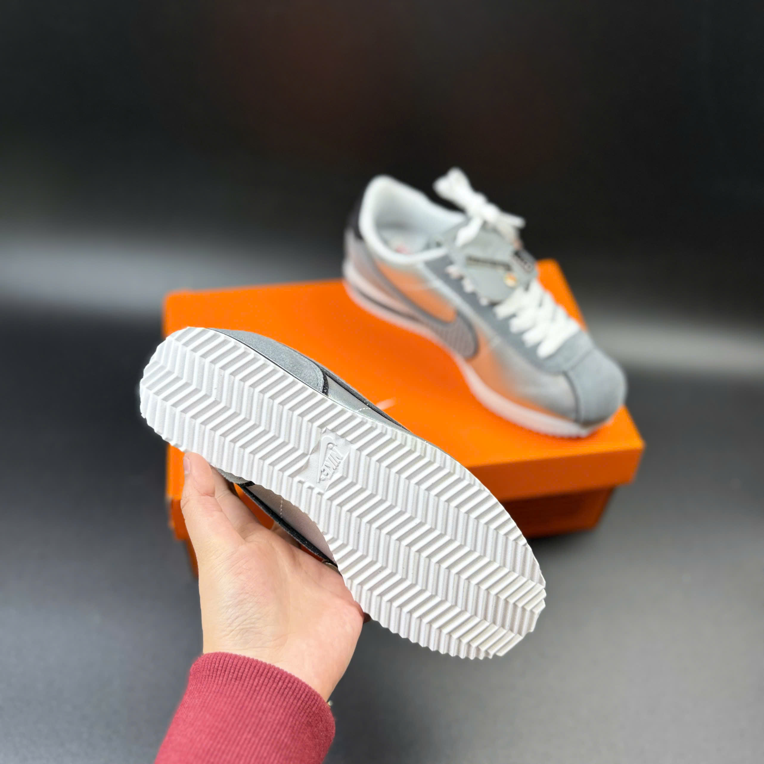 nike cortez xám bạc