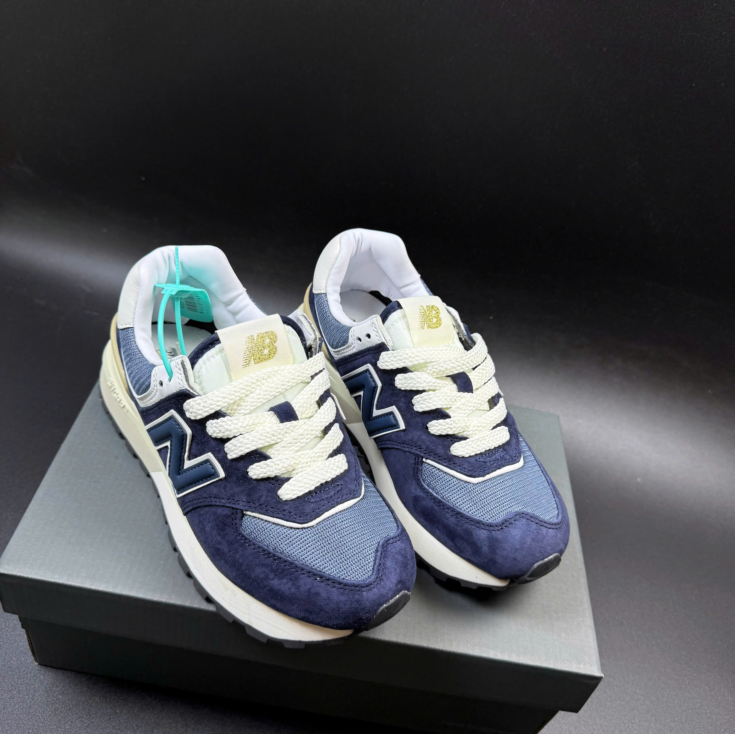 nb574 v2 navy