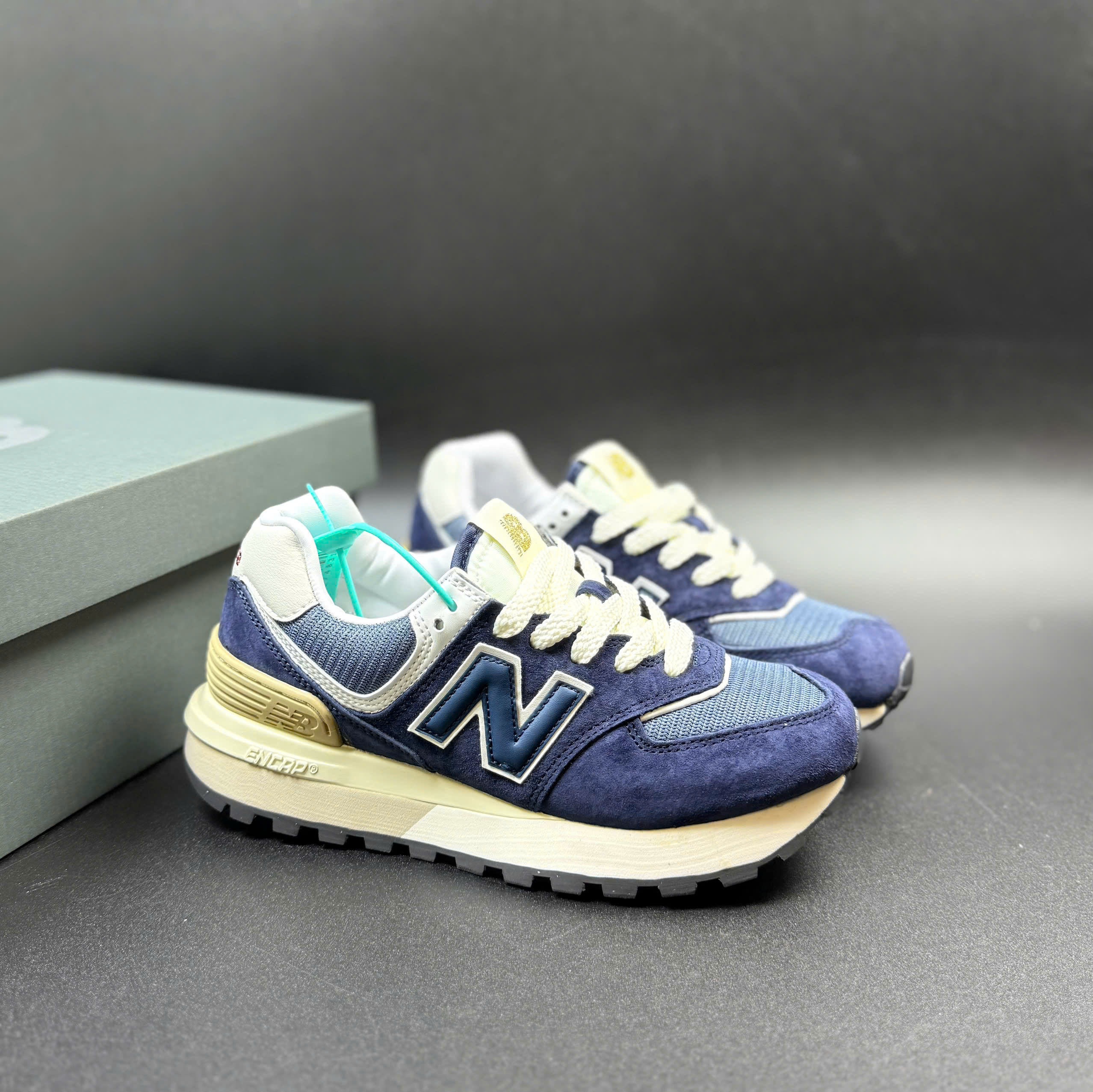 nb574 v2 navy