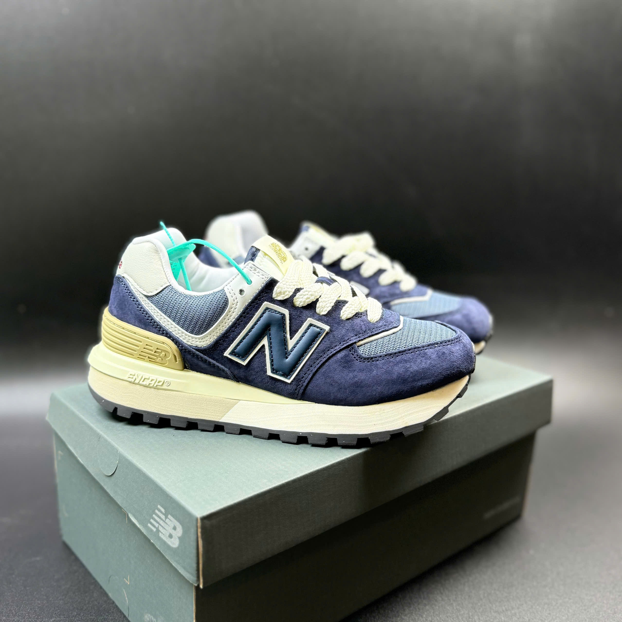 nb574 v2 navy
