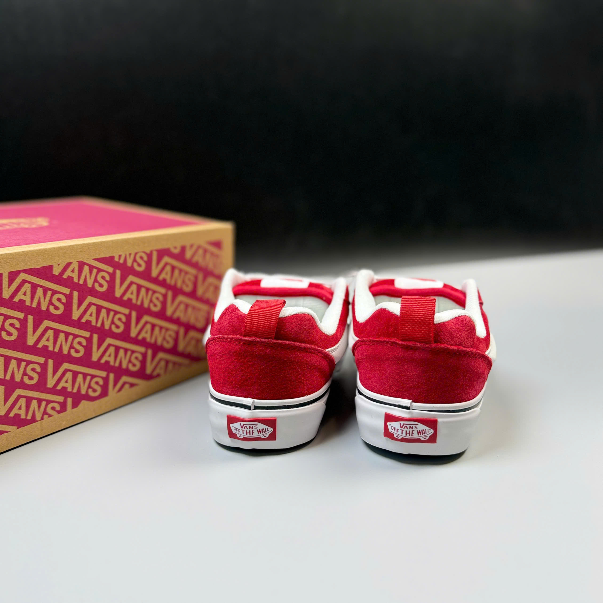 vans knu đỏ