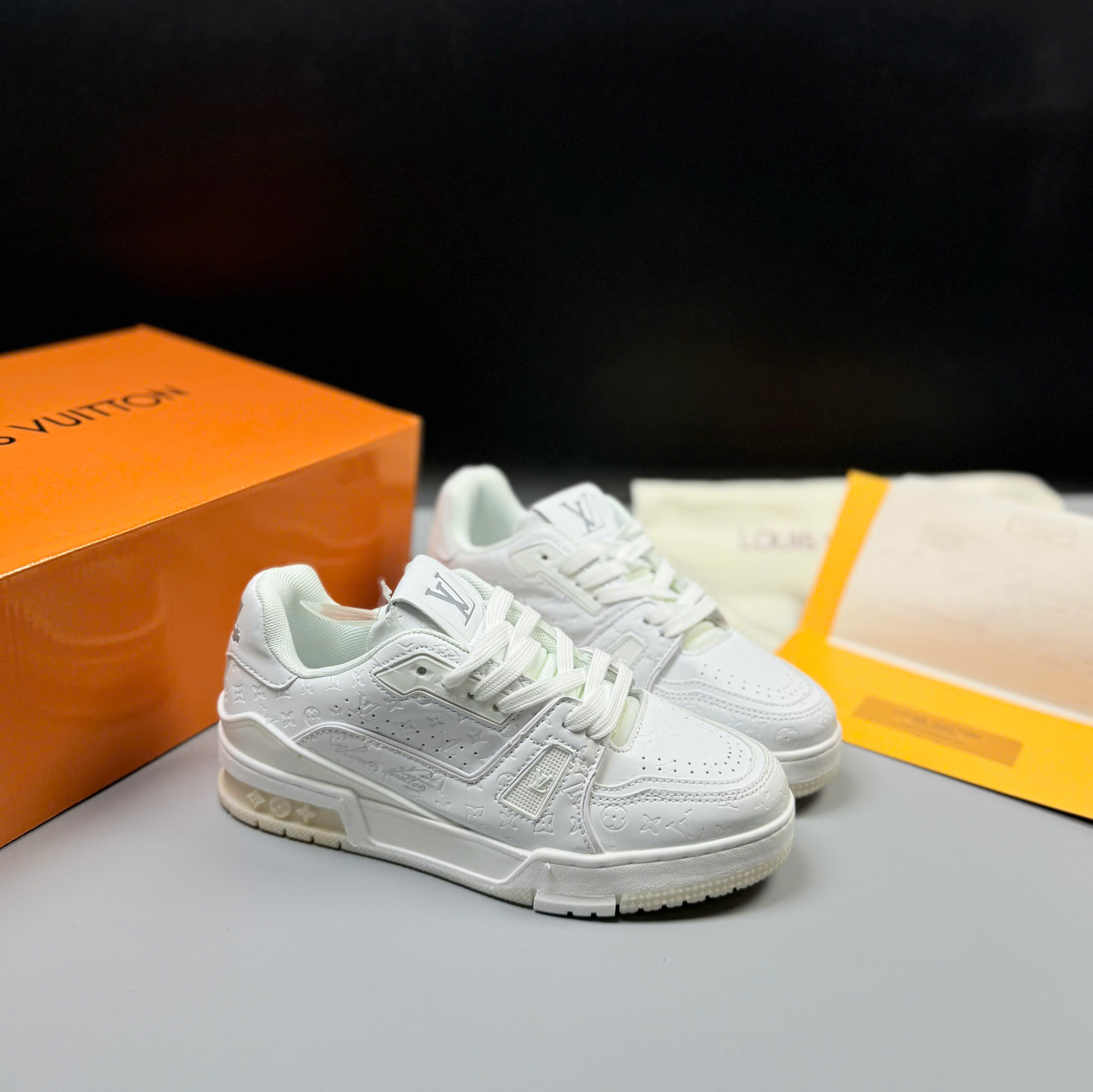 LV54 full trắng SALE