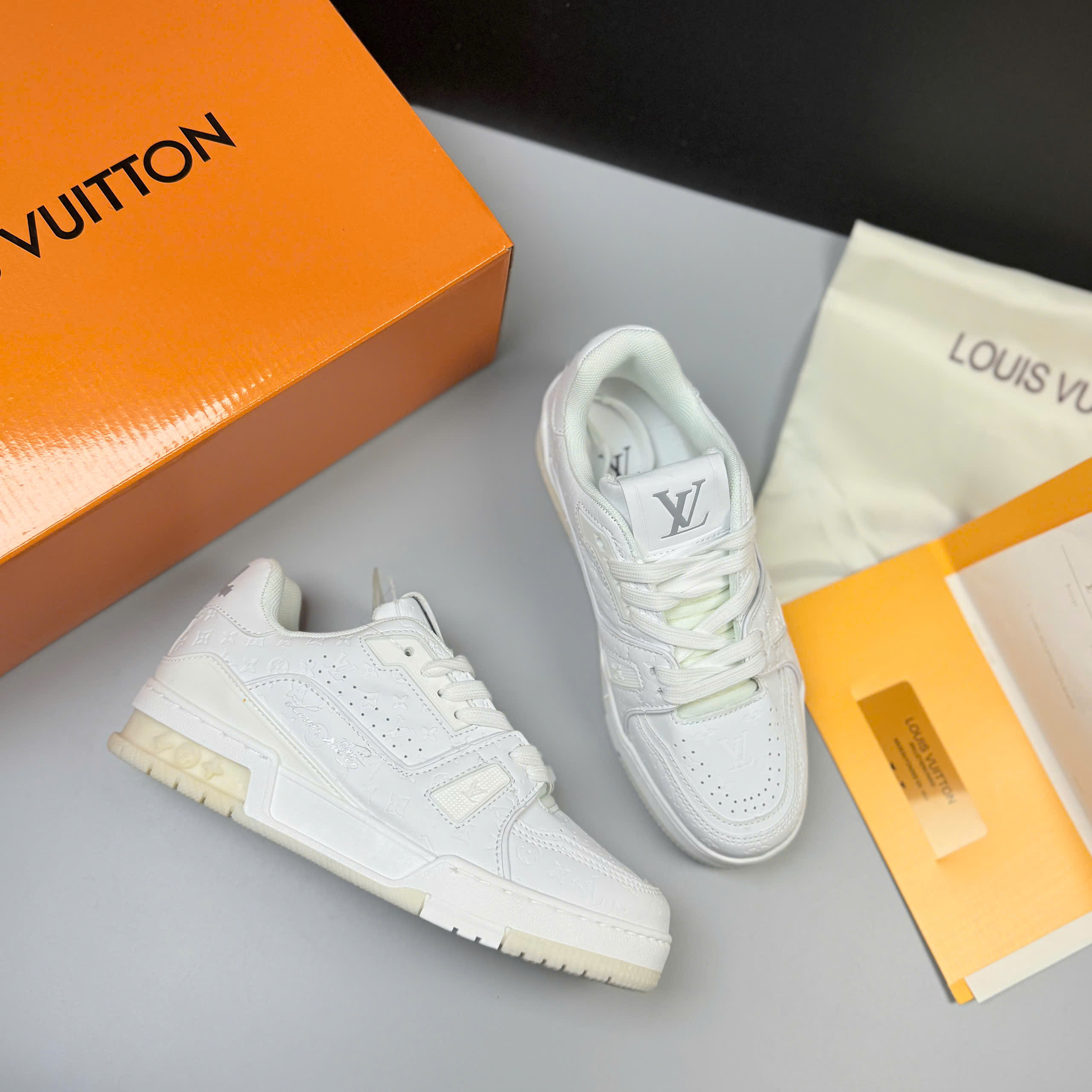 LV54 full trắng SALE