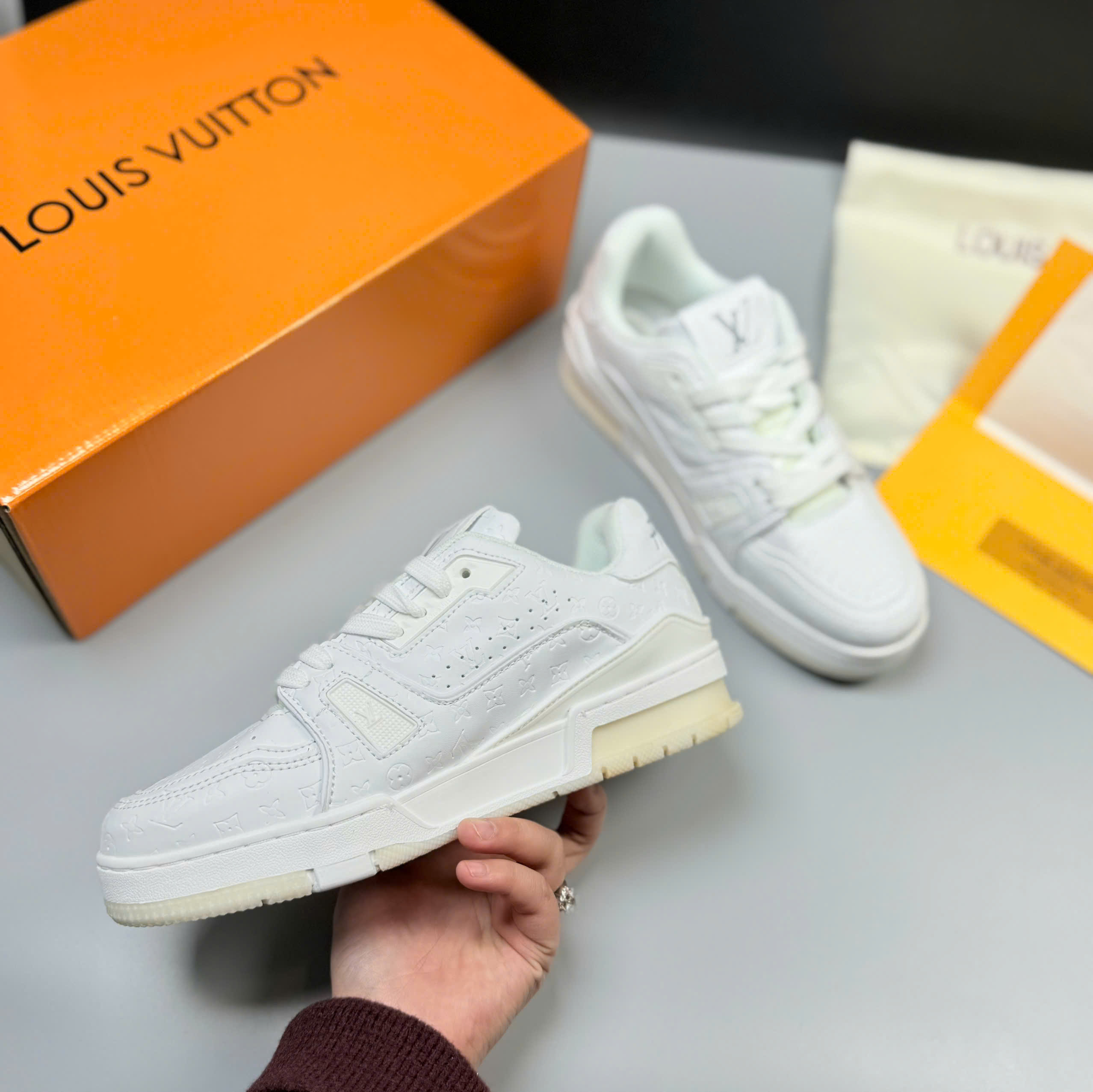 LV54 full trắng SALE