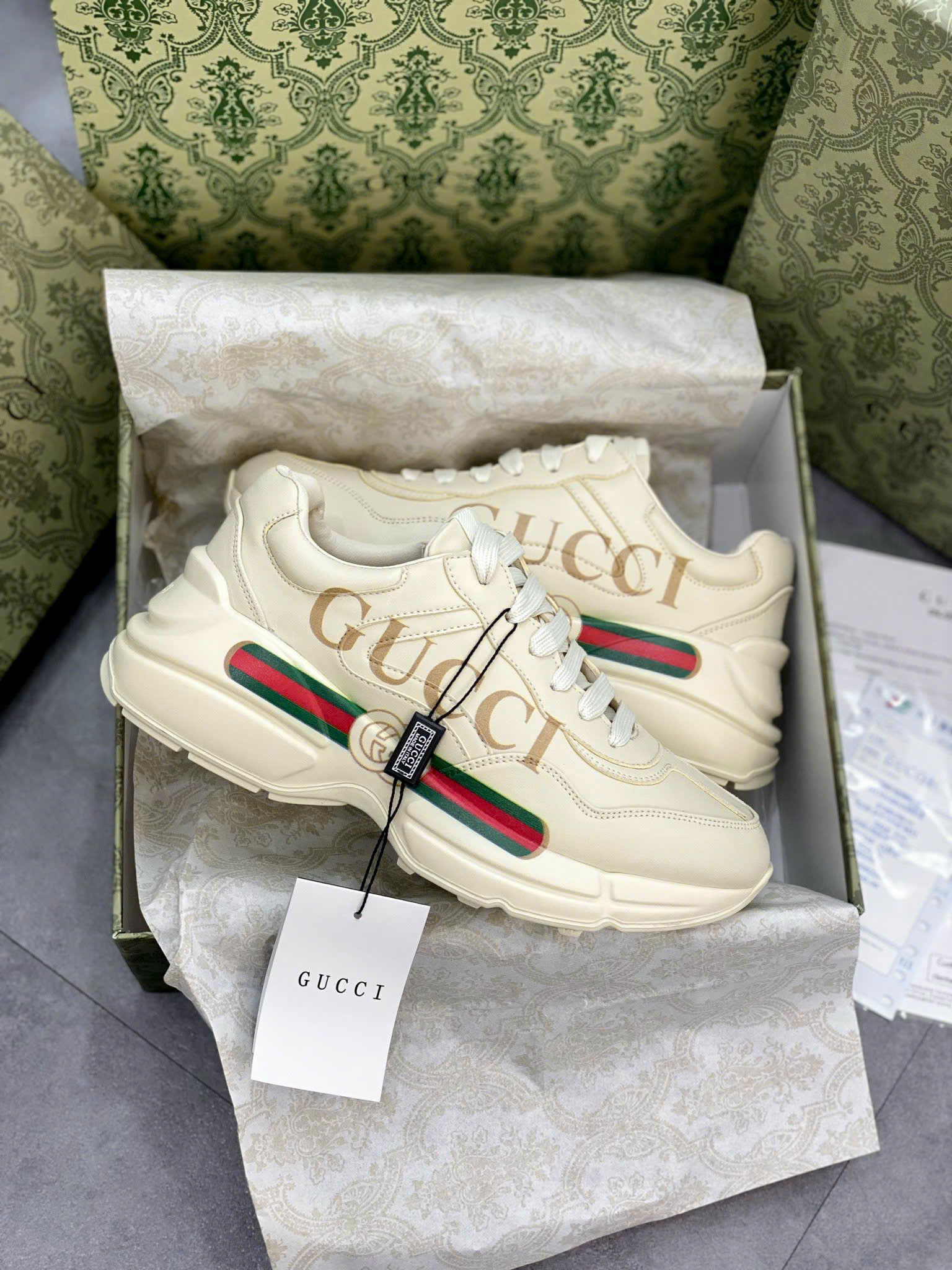 GUCCI NGANG BÉO