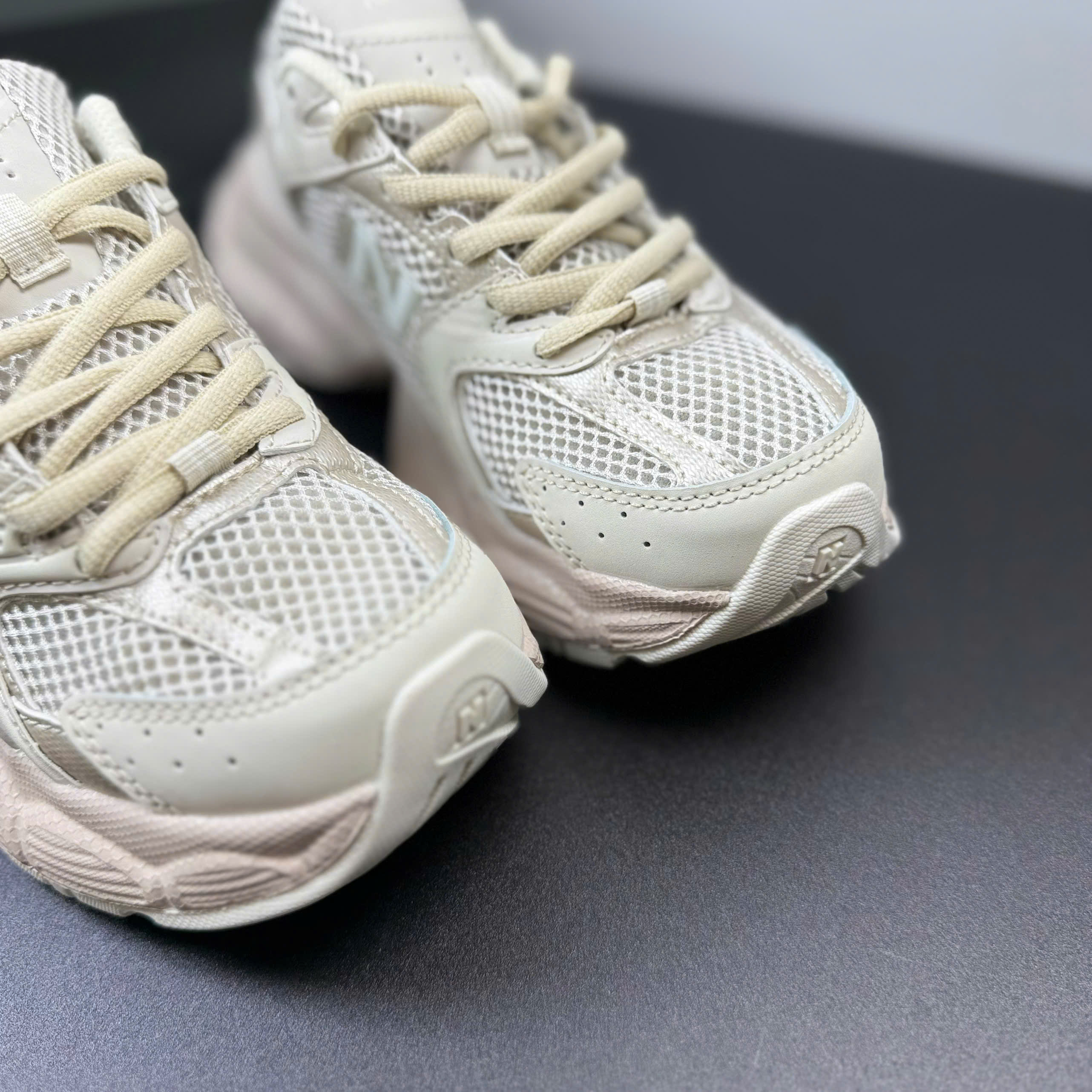 nb530 v2 kem hồng