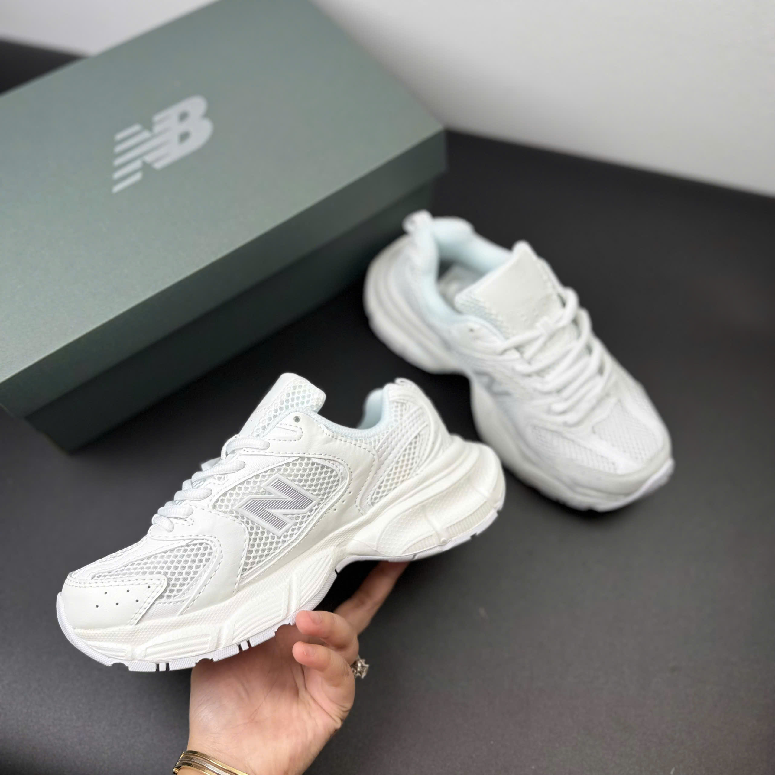 nb530 v2 trắng full