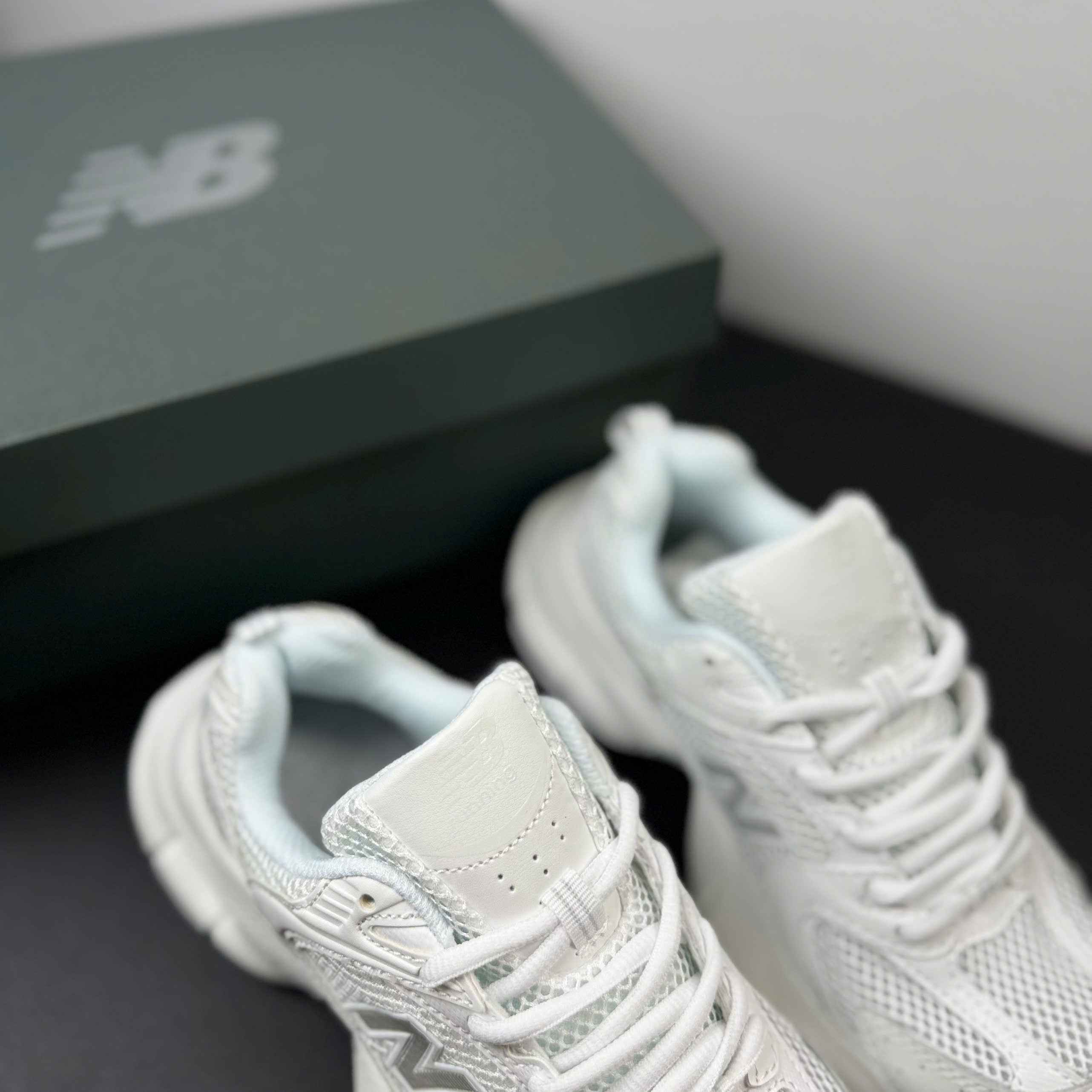 nb530 v2 trắng full