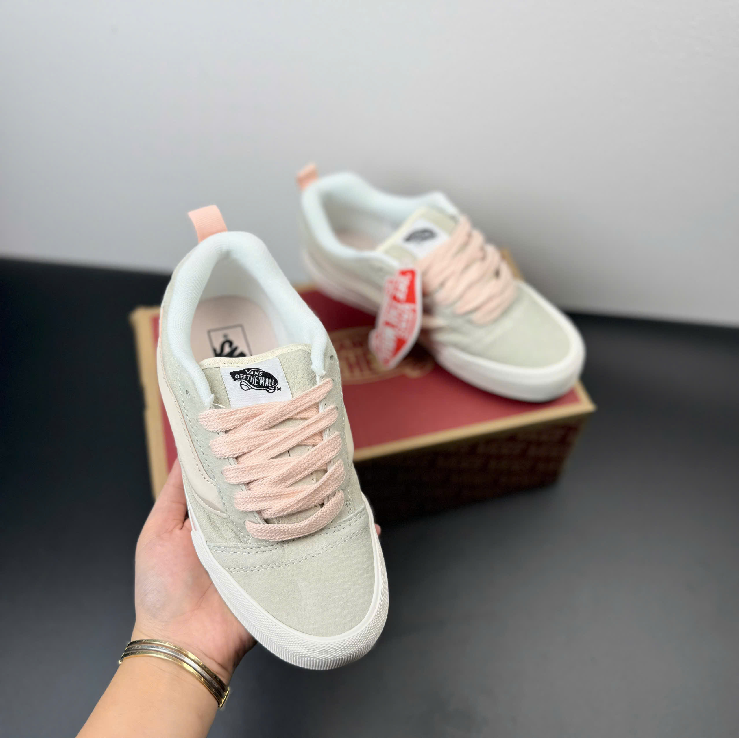 vans knu kem hồng