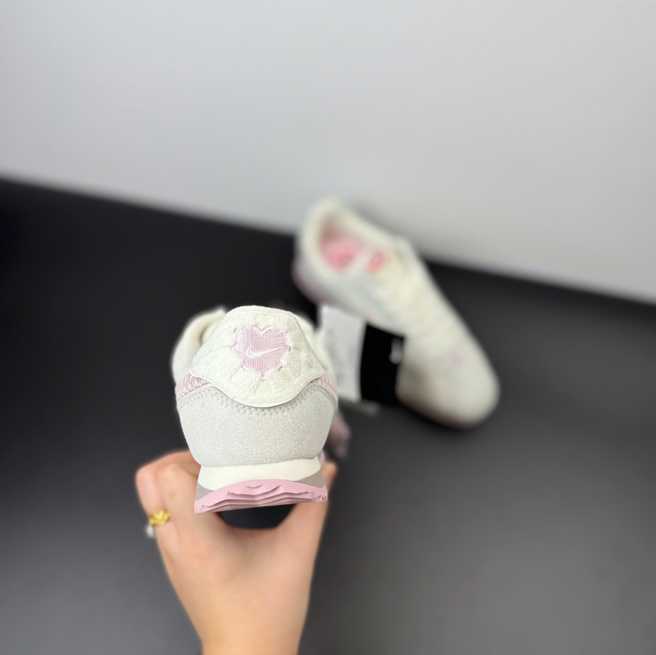 nike cortez vlt hồng