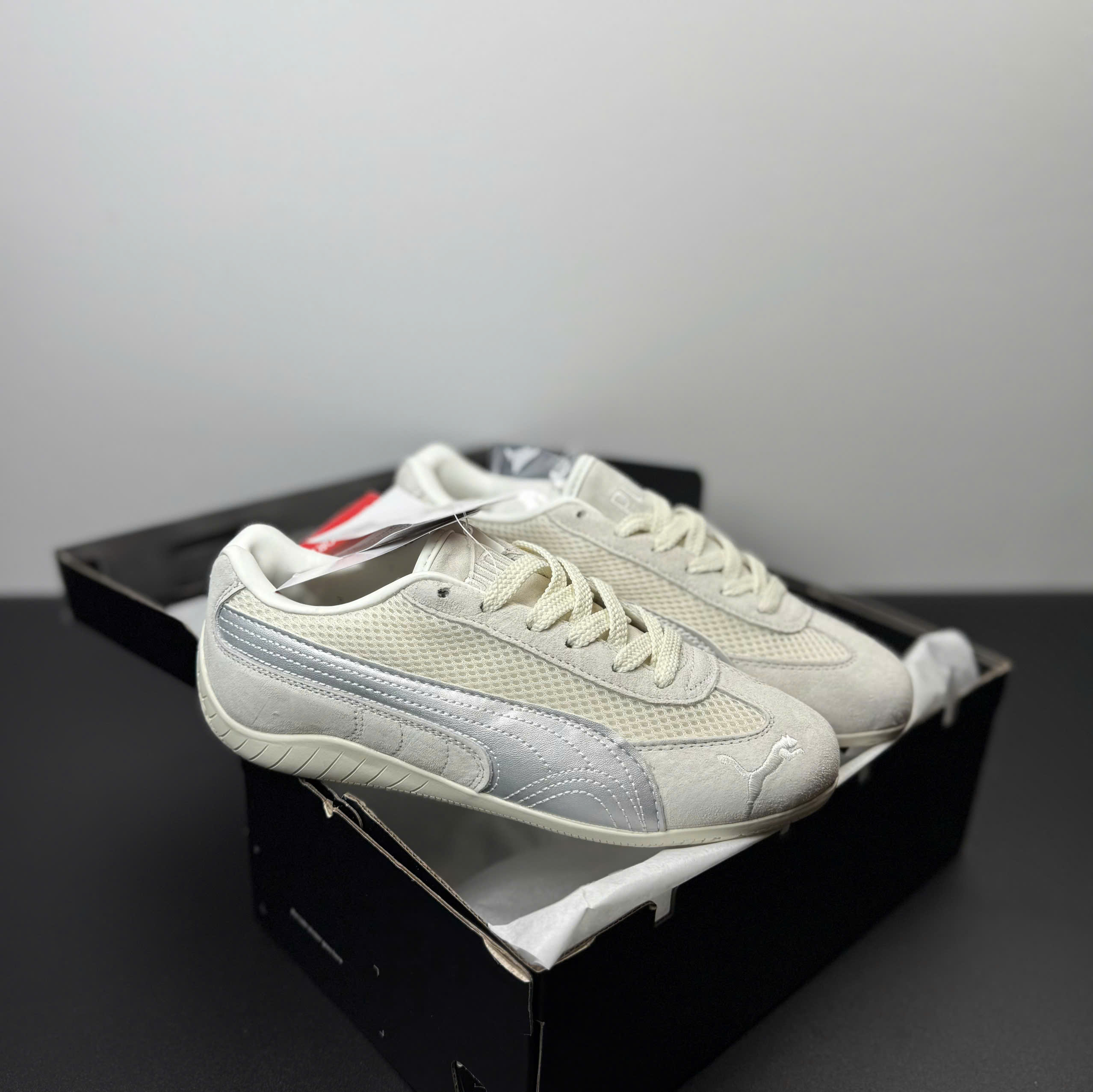 puma speedcat xám kem