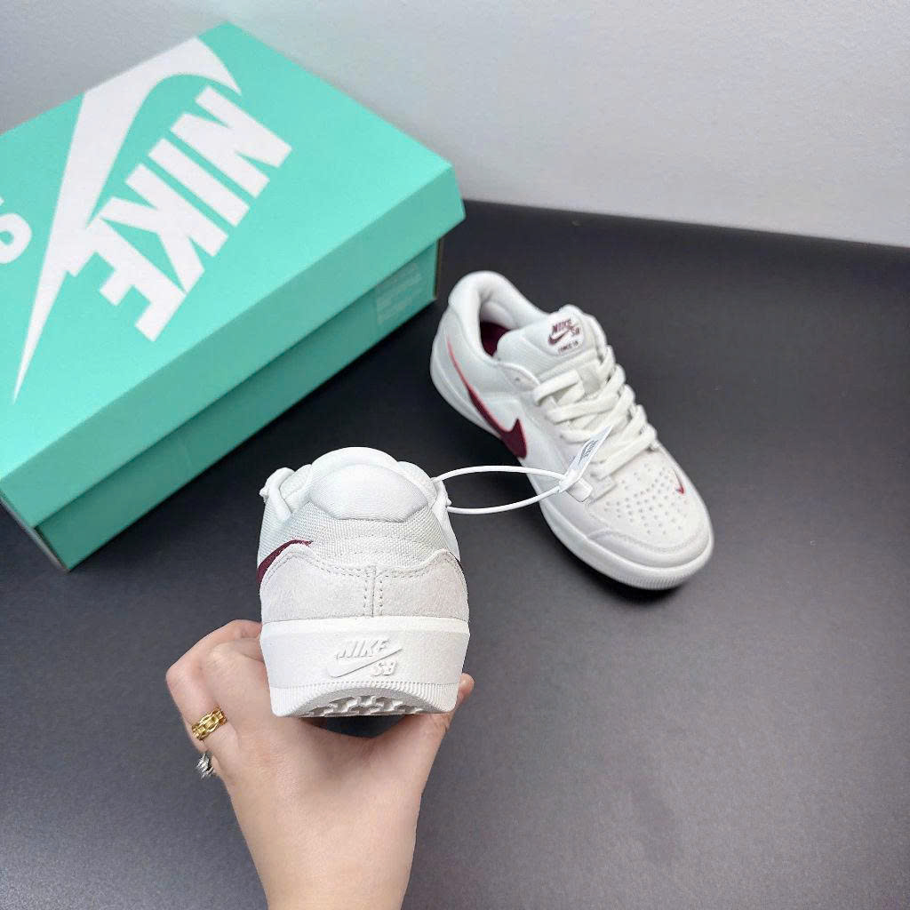 nike sb58 móc đỏ