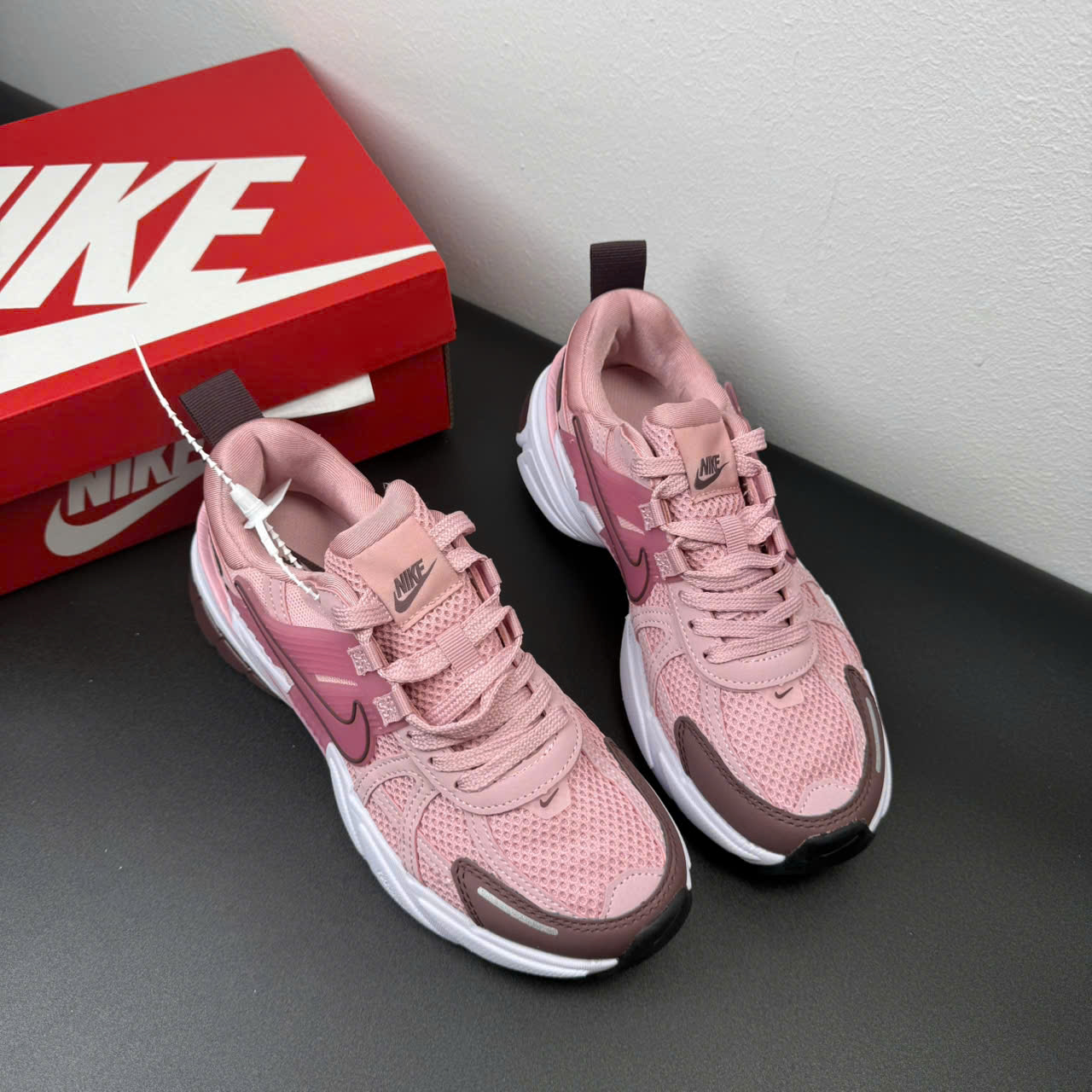 nike v2k hồng