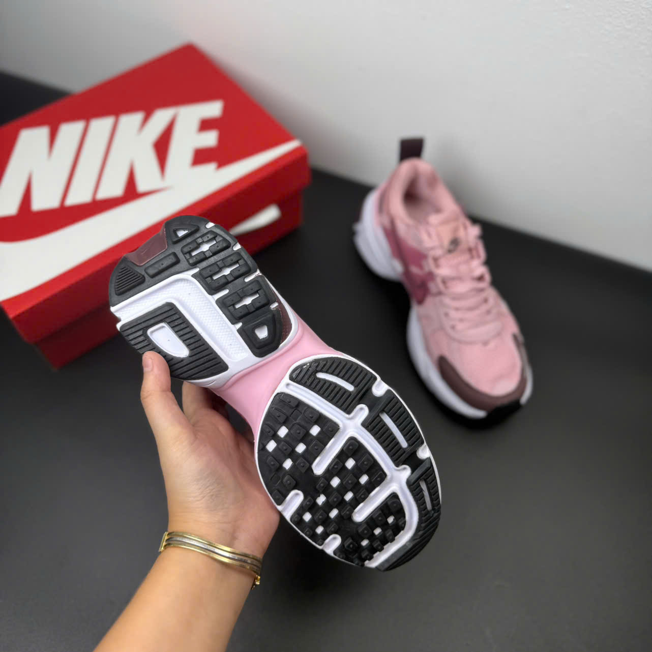 nike v2k hồng