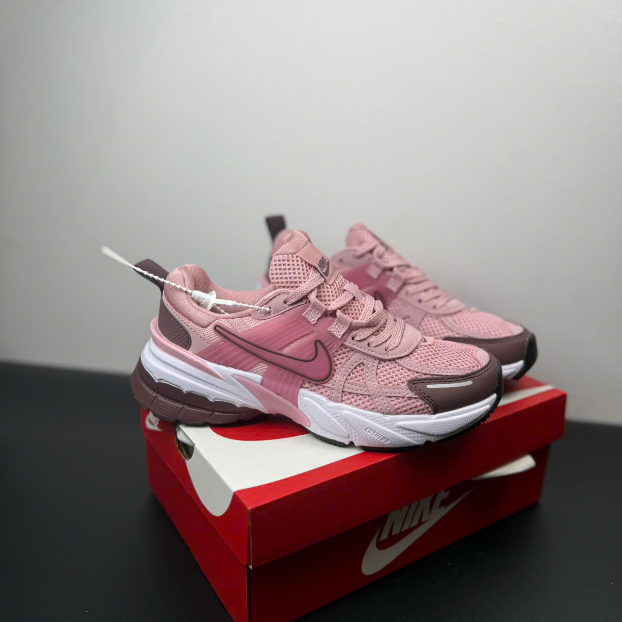 nike v2k hồng