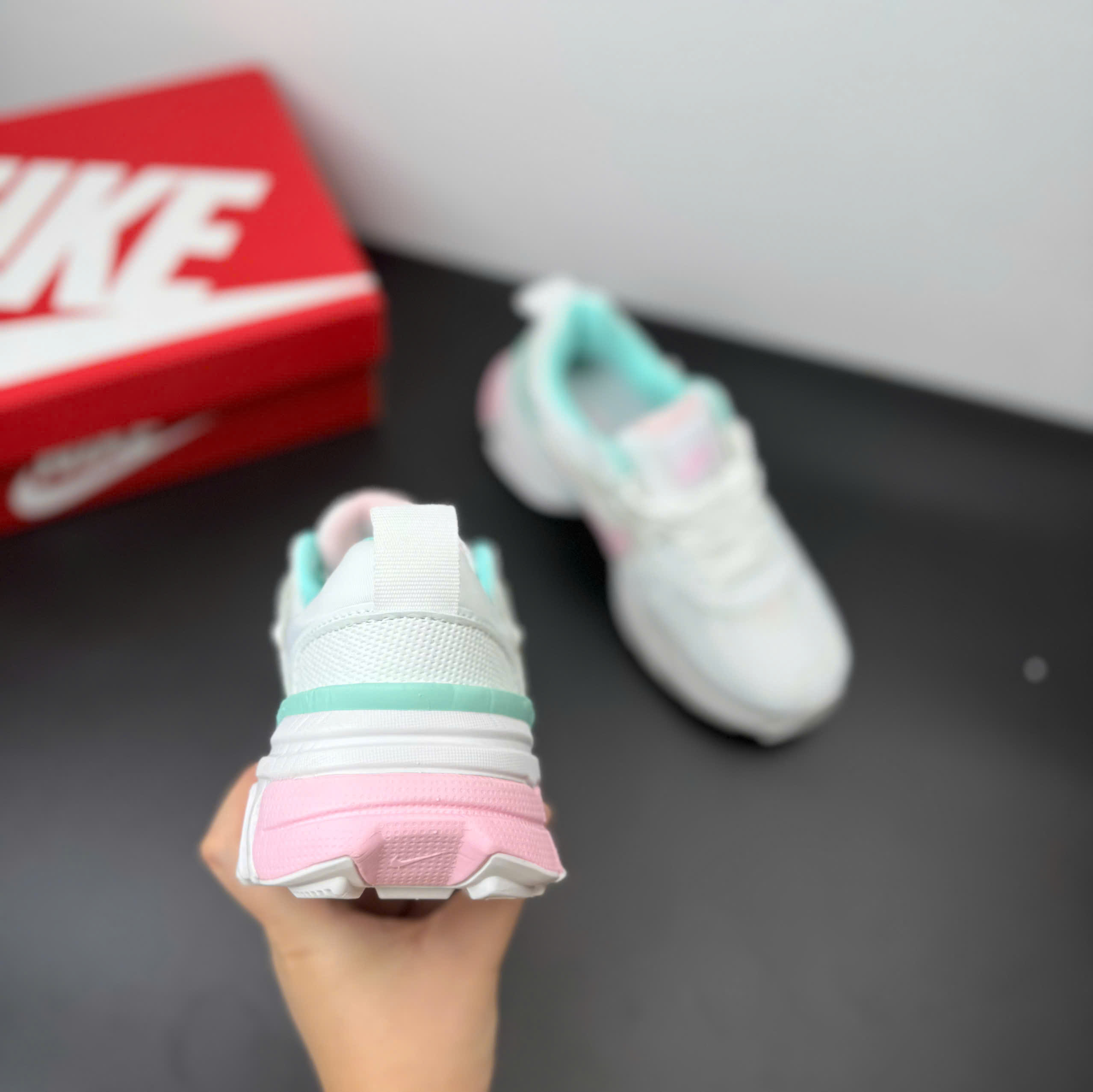 nike v2k xanh hồng