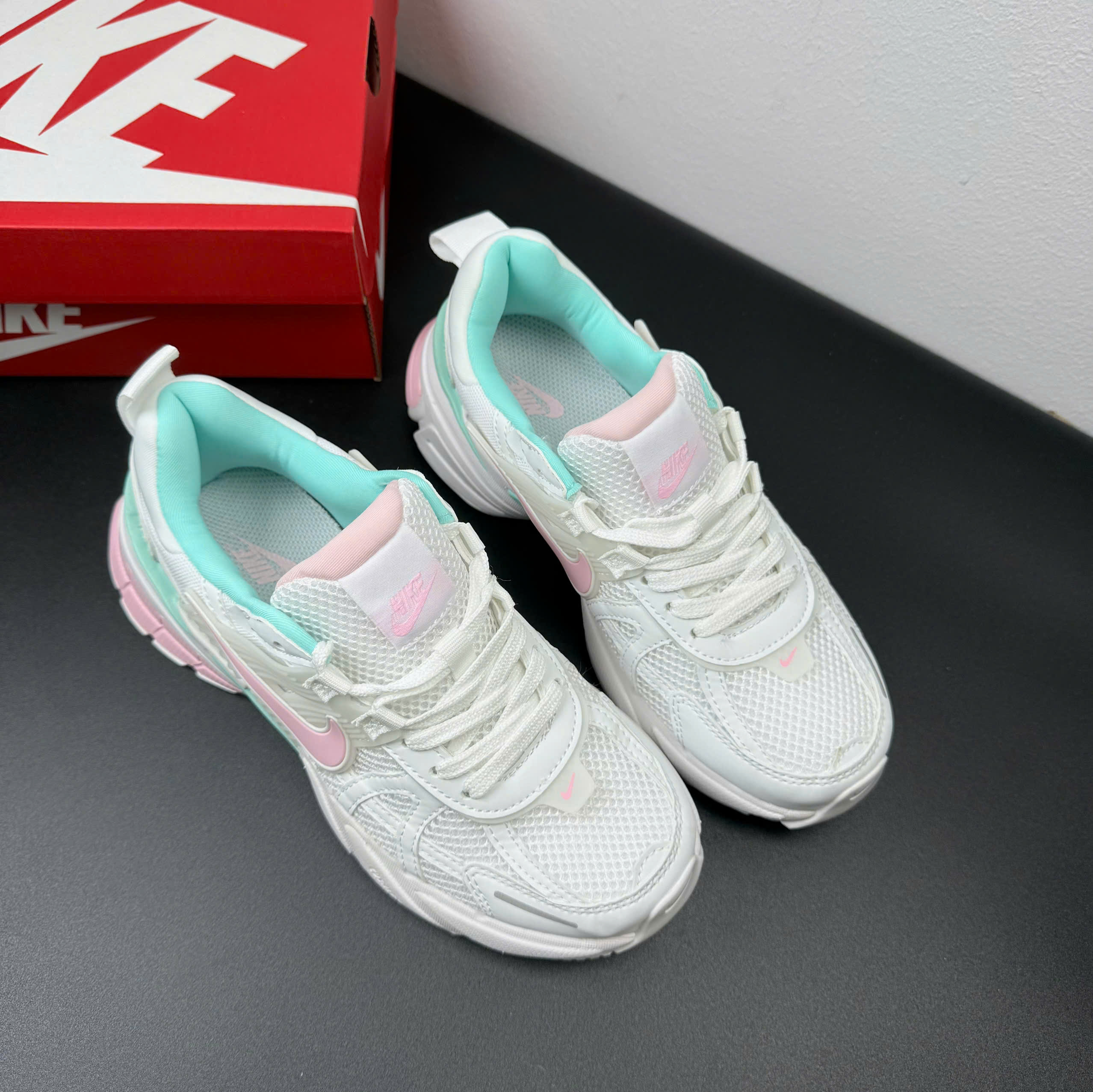 nike v2k xanh hồng