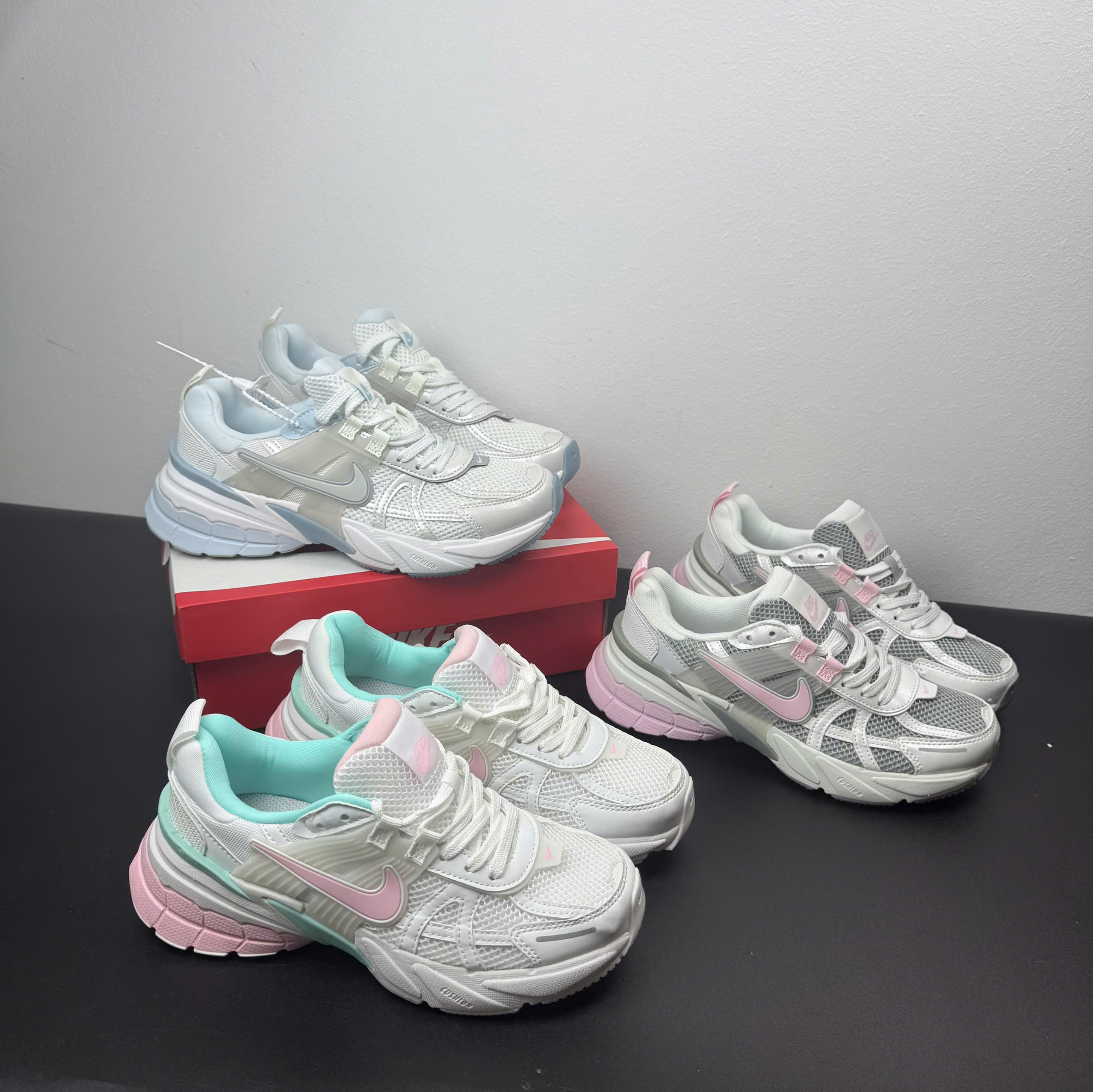 nike v2k xám hồng