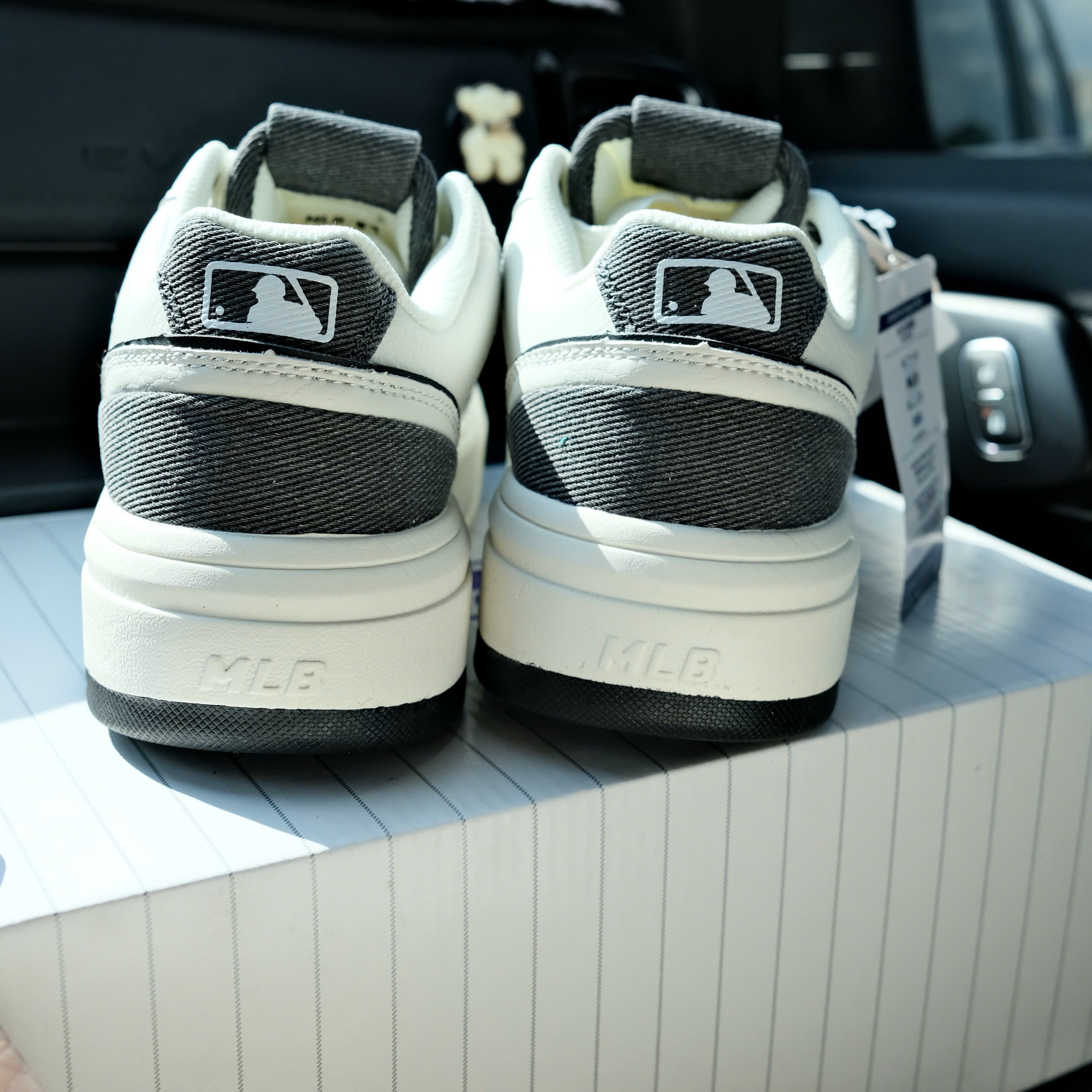 mlb 2025 trắng xám