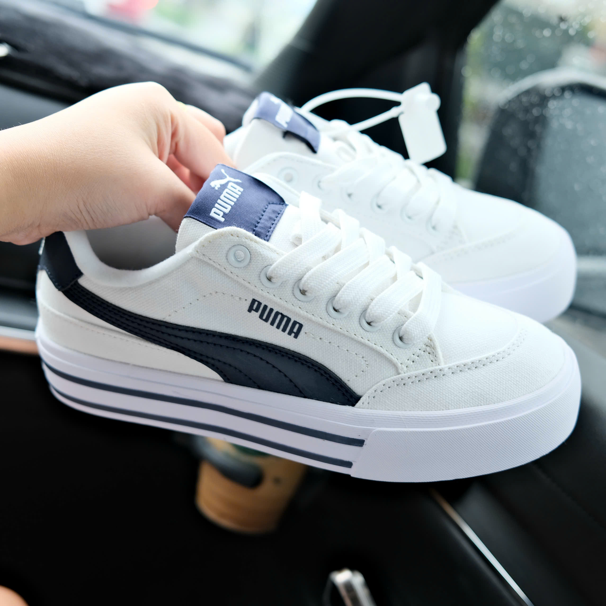 puma court trắng đen