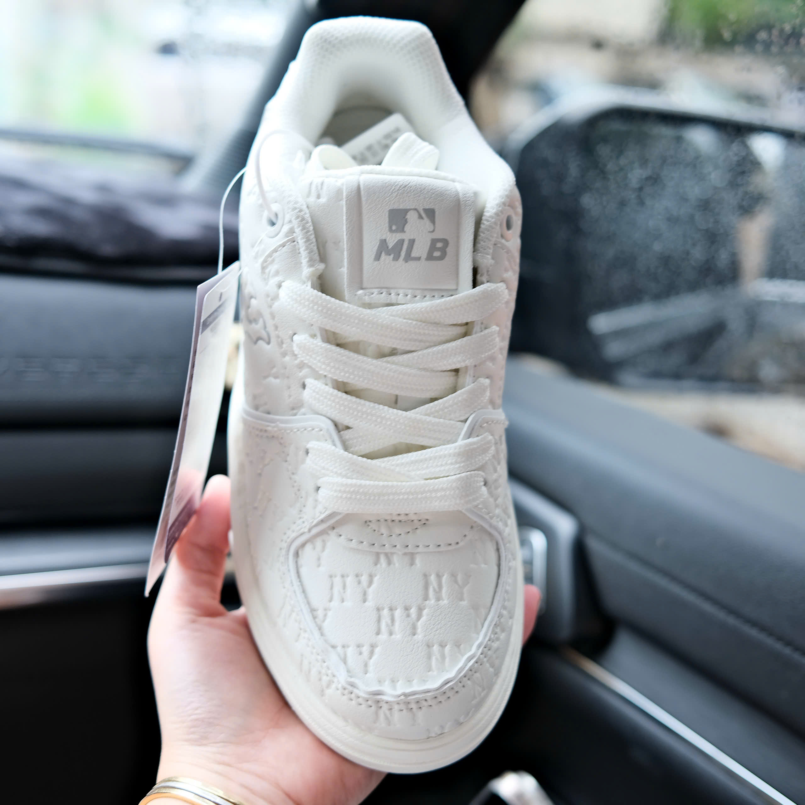 mlb 2025 ny full trắng