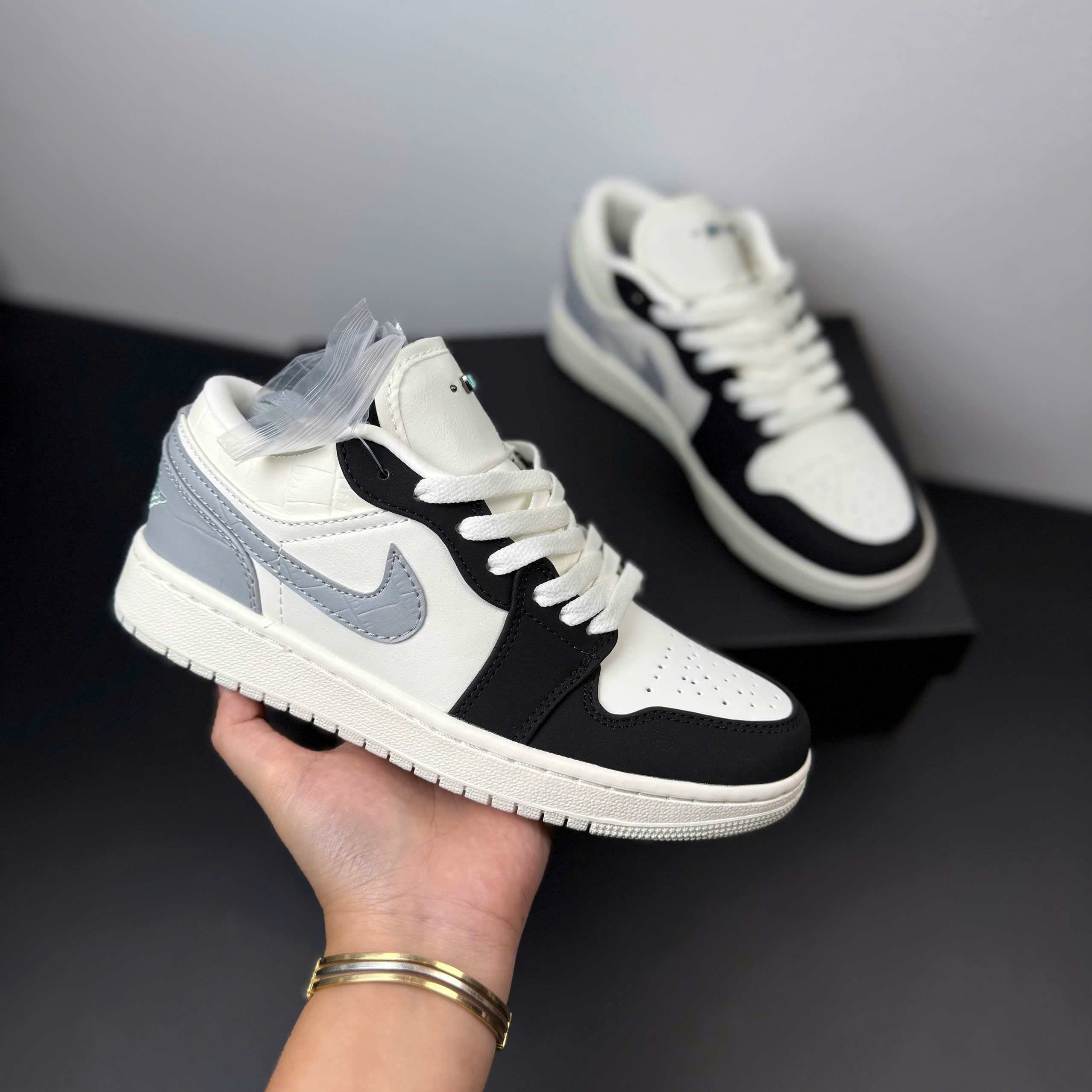 jd đen xám đá thấp sc