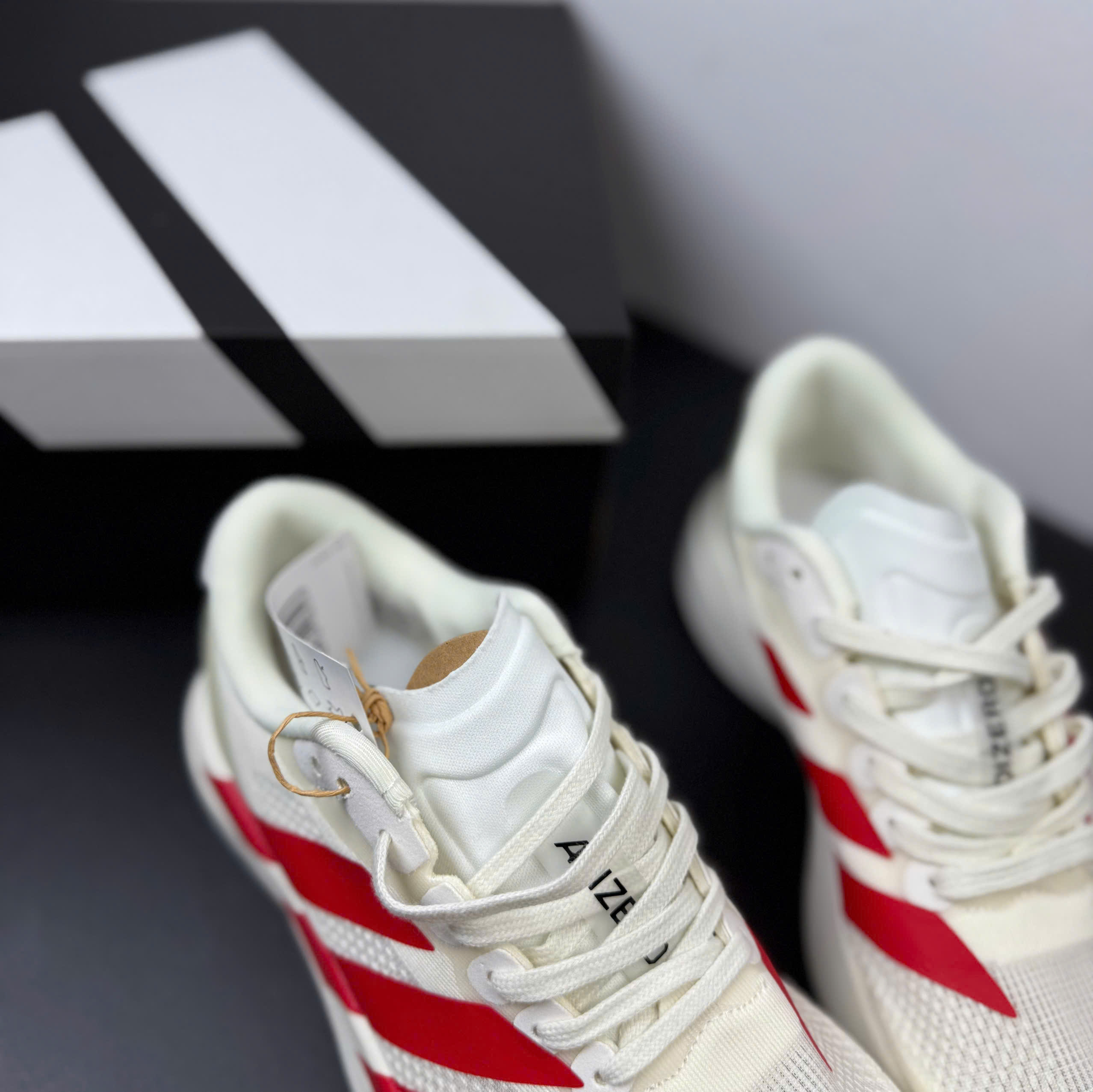 adizero evo trắng đỏ