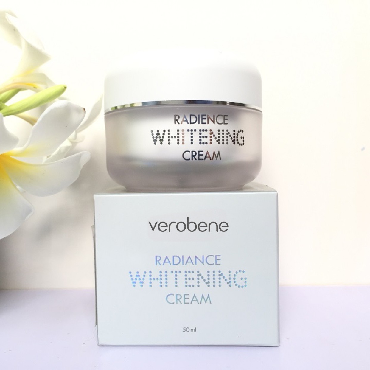 Kem Dưỡng Trắng Da Ban Ngày Whitening Verobene Hàn Quốc