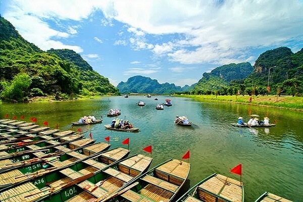 Tràng An cổ – điểm đến đang hot ở Ninh Bình Tràng An cổ – điểm đến đang hot ở Ninh Bình