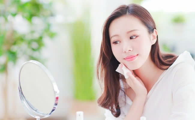 Nặn Mụn Xong Nên Làm Gì Để Không Bị Thâm? Bí Kíp Chăm Sóc Da