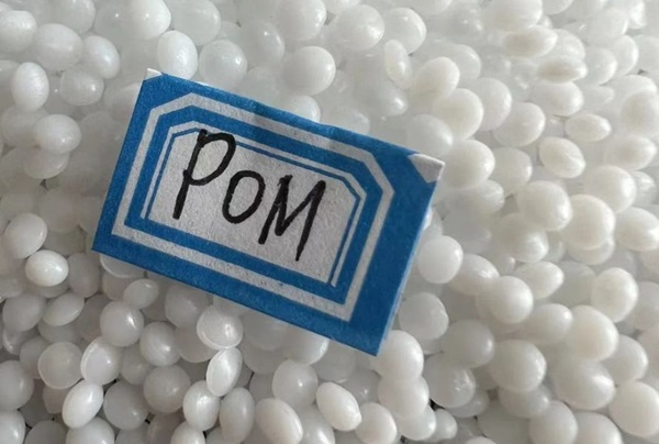 Nhựa POM là gì? Ứng Dụng và Tính Chất Kỹ Thuật