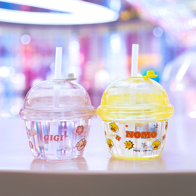 Bình đựng nước nhỏ gọn