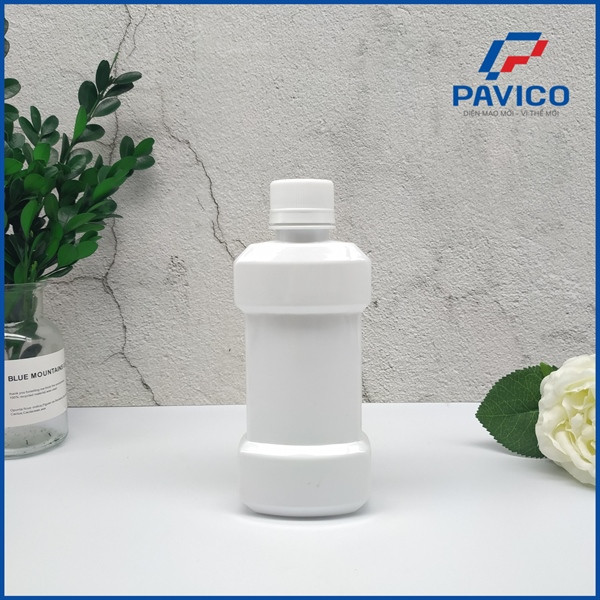 Chai nước súc miệng