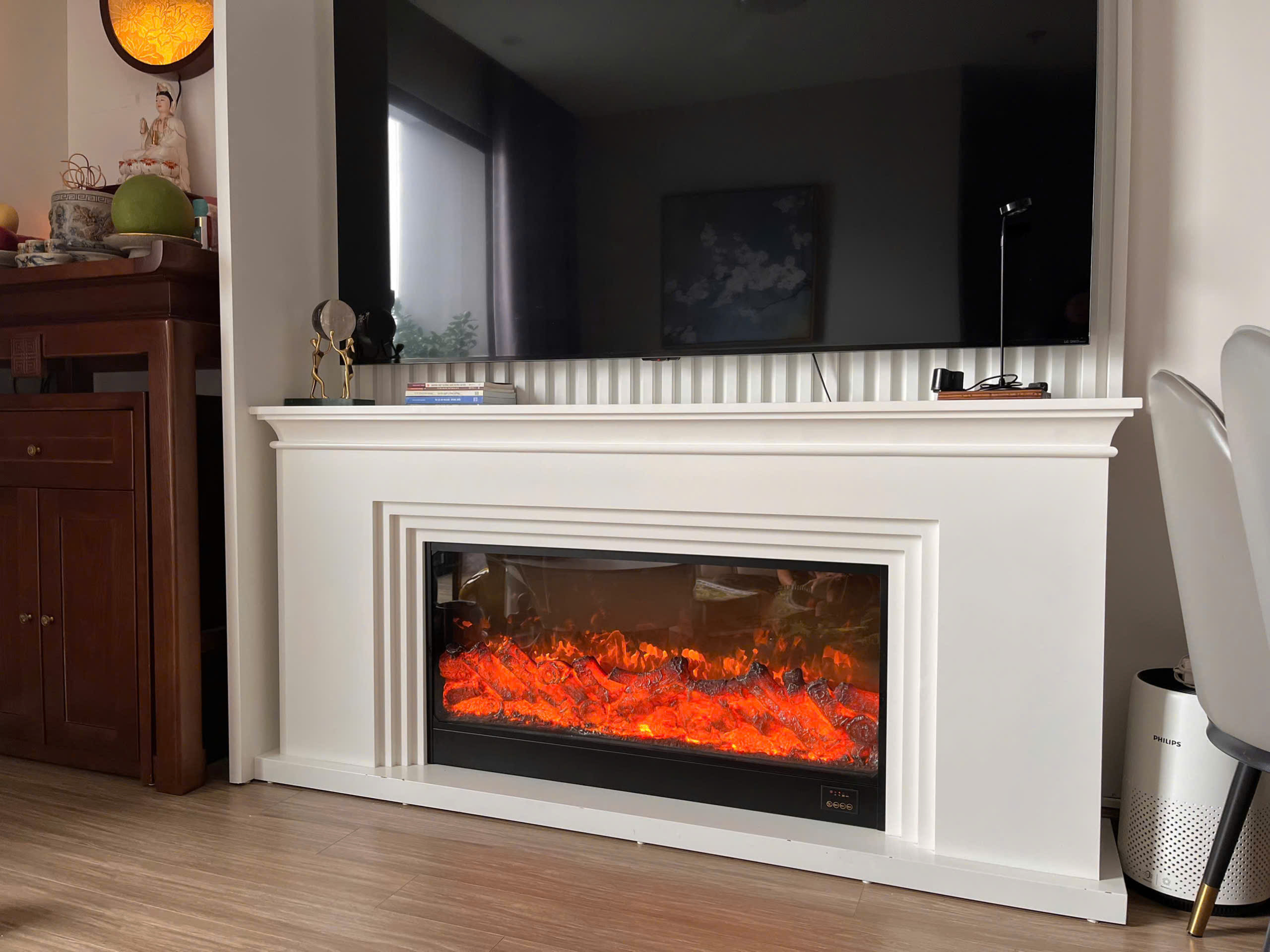 Hiệu ứng lửa 3D sống động, tạo không gian ấm cúng và lãng mạn cho căn phòng