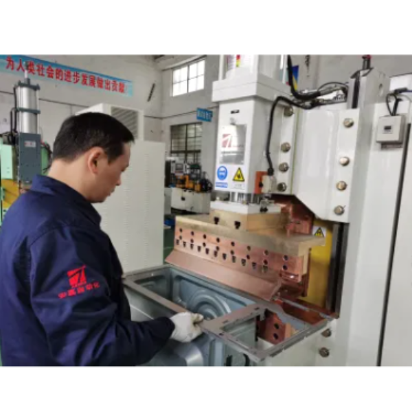 Máy hàn điểm CD phóng điện bằng tụ điện ADR-15000 (1)