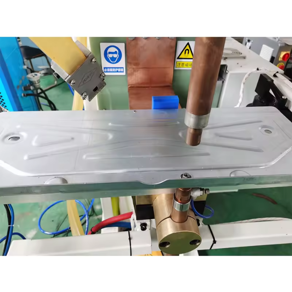 dập sản phẩm Máy hàn điểm MFDC ADB-360