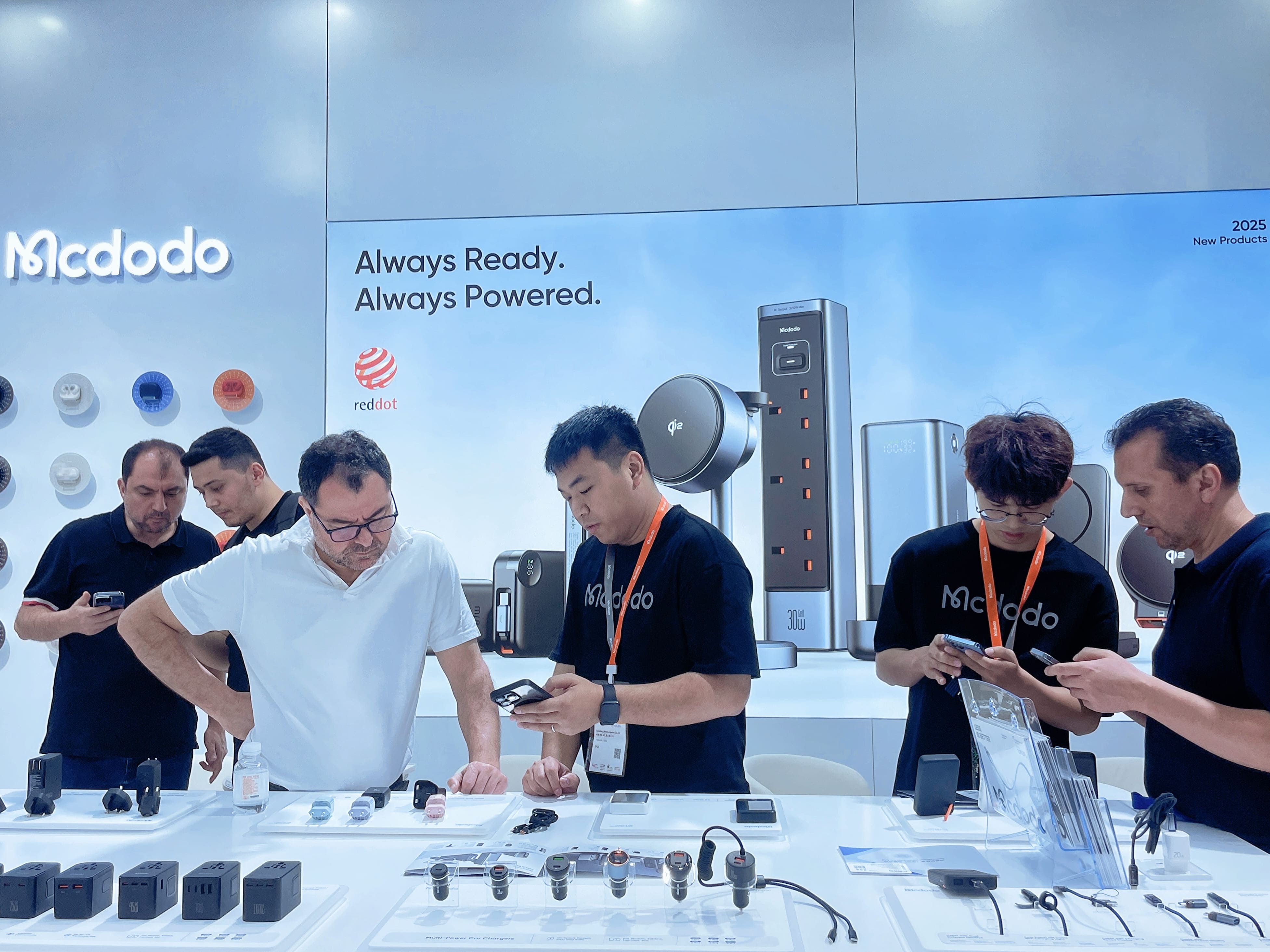 Giải Mã Cơn Sốt Mcdodo: Thương Hiệu Phụ Kiện Đang 