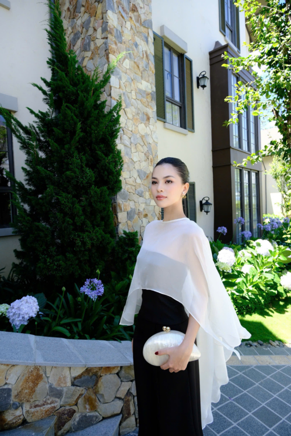 Áo Kiểu Nữ Darling Top RR25AK28