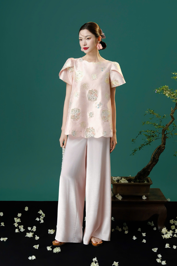 Áo Kiểu Nữ Lixie Top RR25AK106