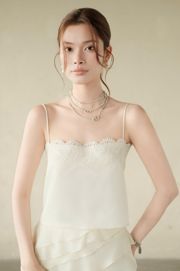 Áo Kiểu Nữ Nami Top RR26AK53