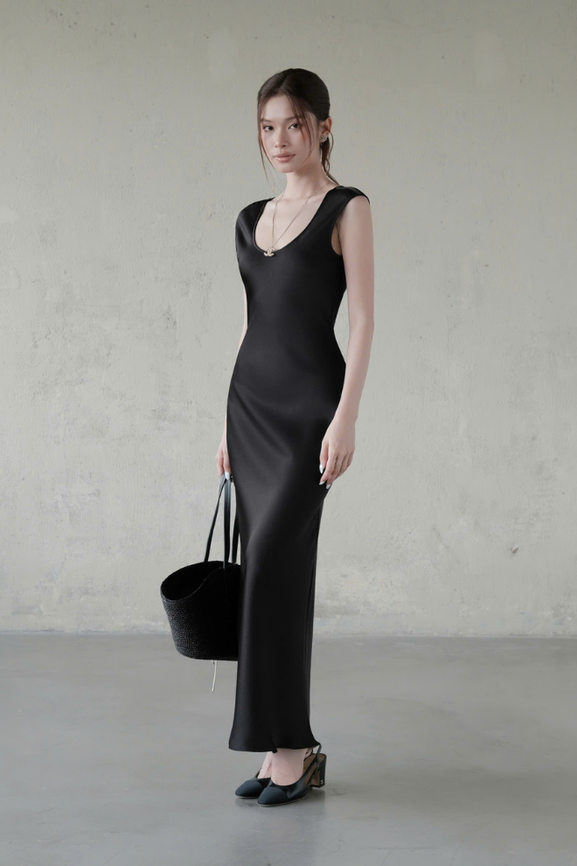 Đầm Dài Louis Dress RR25DD39