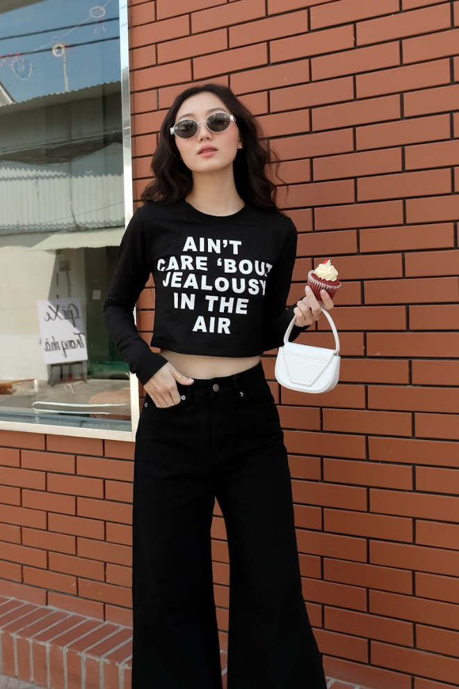 Áo Thun Nữ Jealous Tee RR23AT114