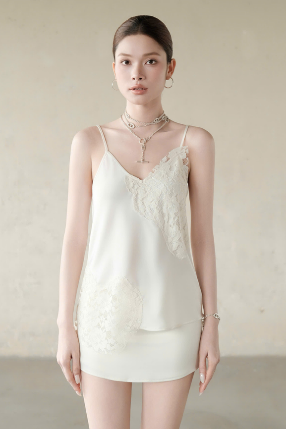 Áo Kiểu Nữ Janet Top RR26AK63