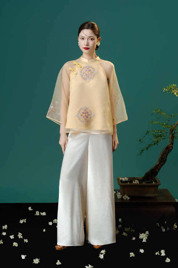 Áo Kiểu Nữ Anh Đào Top RR26AK01