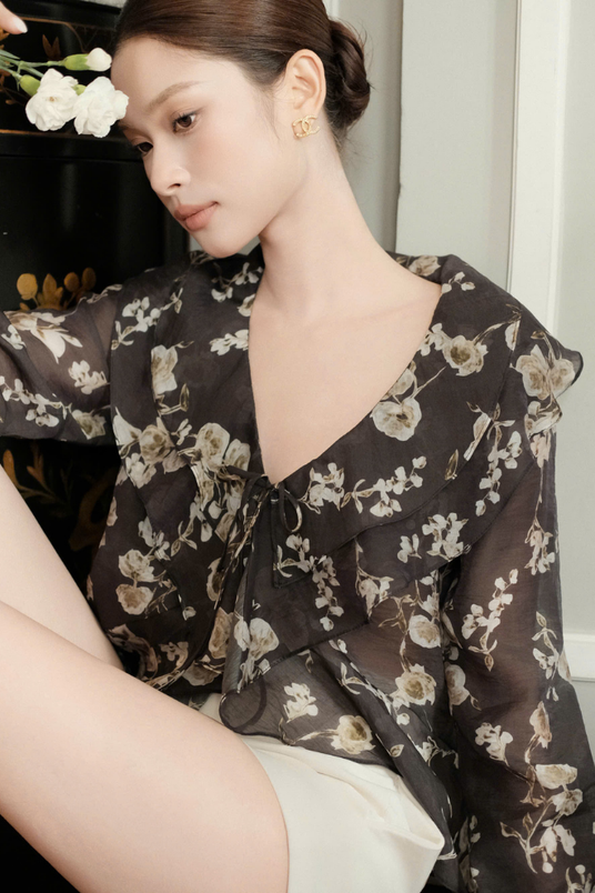 Áo Kiểu Nữ Daisy Top RR26AK40