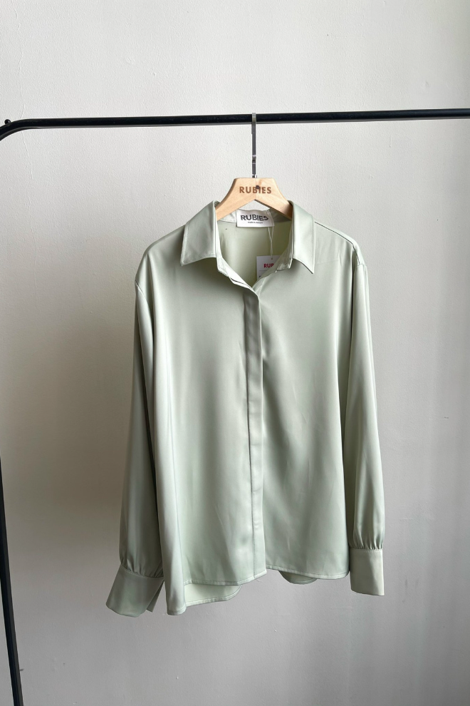 Áo Sơ Mi Nữ Yaccin Shirt RR22AS35