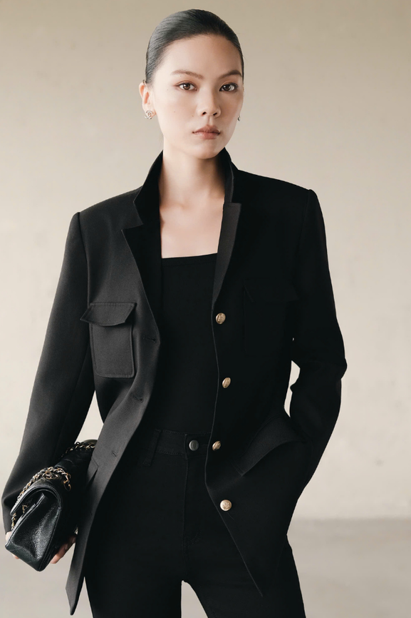 Áo Khoác Blazer Nữ Mercy RR25KB09