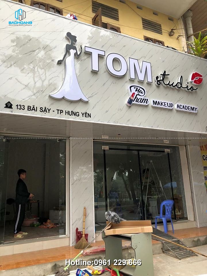 Làm biển quảng cáo tại đường Bưởi