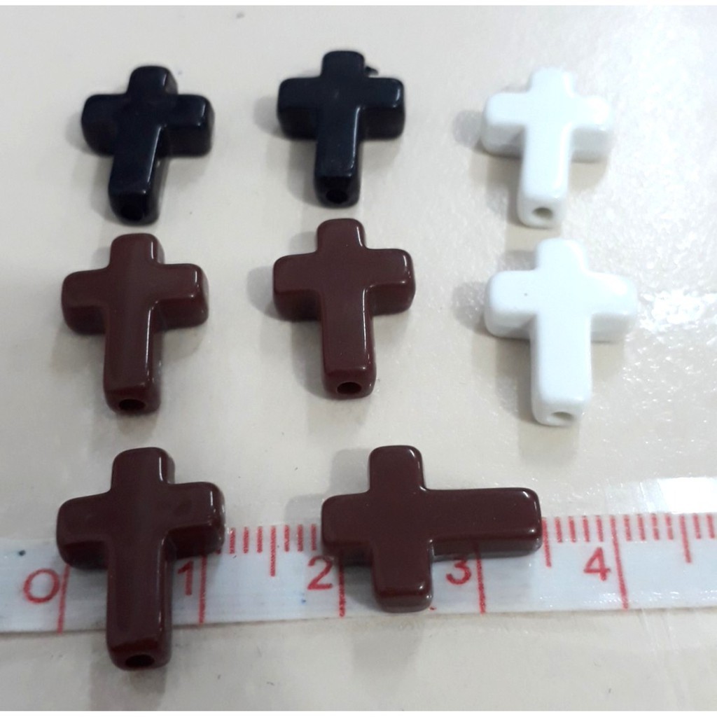 gói 20 thánh giá nhựa xỏ vòng 12x15mm- khoảng10gam