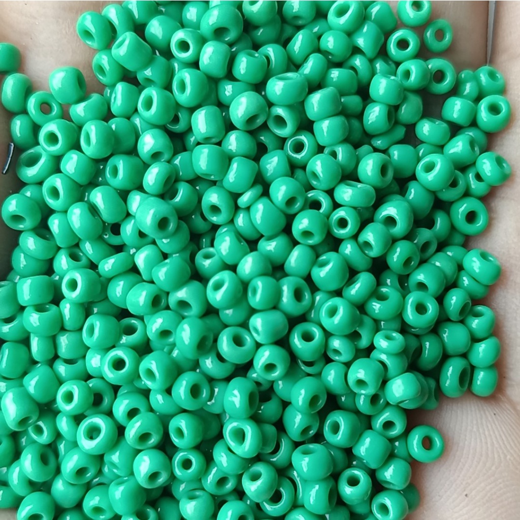 gói 450gam hạt cườm trung 3mm nhiều màu